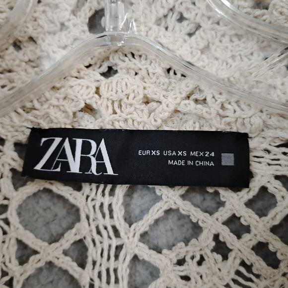 Zara Ecru Crochet Cardigan Coat Size XS Beige Button Down Collared Patch Pockets - Picture 7 of 8